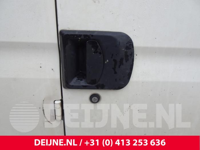 Iveco Daily Portiergreep 4Deurs rechts-voor O193570