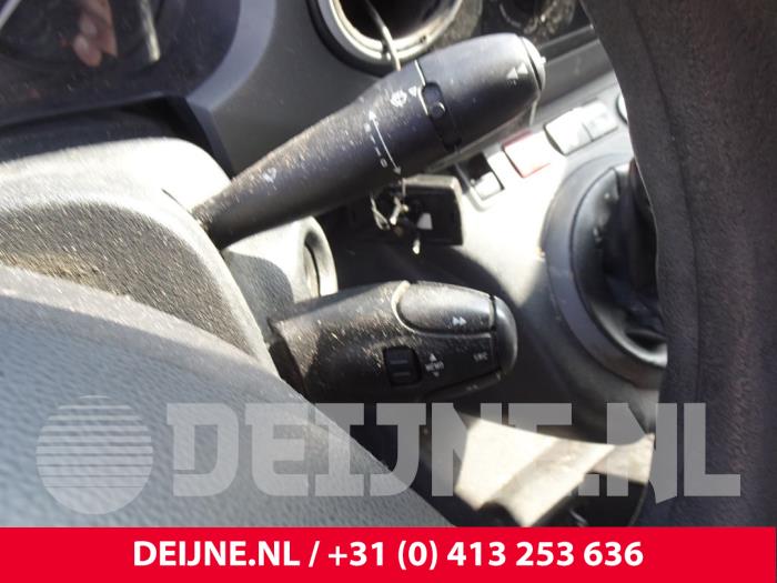 Peugeot Partner Steering column stalk O193719