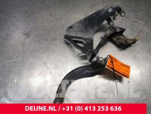Fiat Talento Sliding door roller, right O193793 photo 2