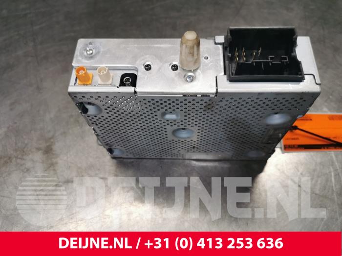 Radio module van een Opel Vivaro 1.5 CDTI 102 2020