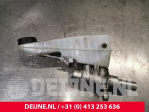 Opel Vivaro Hoofdremcilinder O193816 foto 3