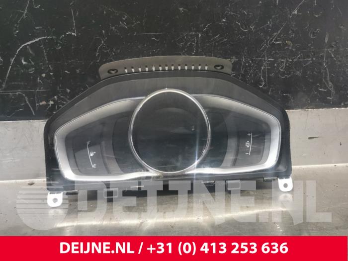 Volvo V70 Tacho - Kombiinstrument KM O193844
