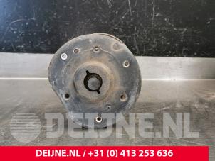 Volvo V70 Schokdemperpoot links-voor O193869 foto 3