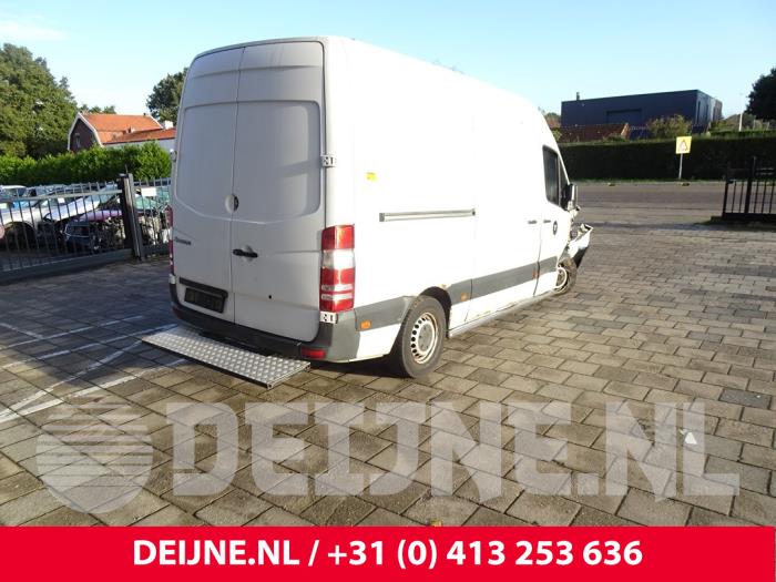 Mercedes Sprinter Stoßstangenecke rechts hinten O193936