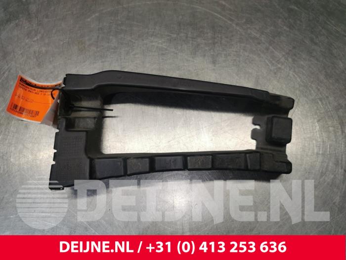 Toyota Pro-Ace City Rear bumper bracket, left O194307