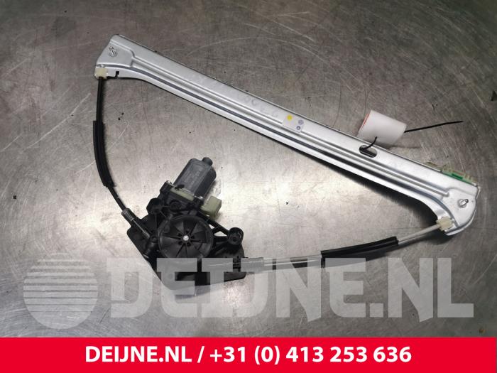 Volkswagen Caddy Fenstermechanik 2-türig rechts vorne O194316
