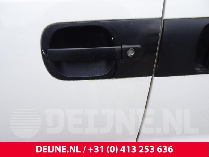 Hyundai H300 Portiergreep 2Deurs links O194361