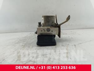 Hyundai H300 ABS pump O194322 photo 2