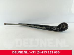 Volvo V70 Ruitenwisserarm achter O194686 foto 2