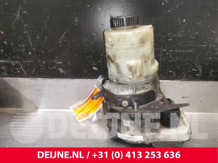 Gebruikte Servopomp Renault Trafic (1FL/2FL/3FL/4FL) 1.6 dCi 115 Prijs € 363,00 Inclusief btw aangeboden door van Deijne Onderdelen Uden B.V.