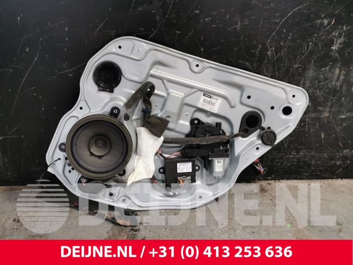 Volvo S80 Rear door window mechanism 4-door, right O194974