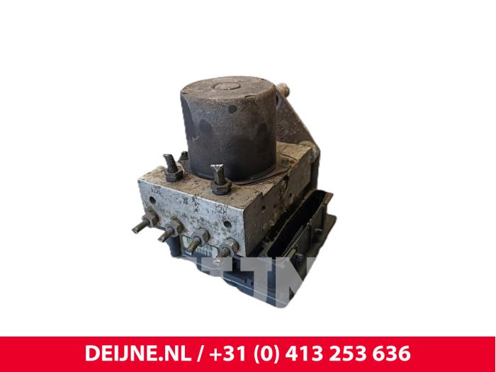 Gebruikte ABS Pomp Mercedes Vito (639.6) 2.2 111 CDI 16V Prijs € 181,50 Inclusief btw aangeboden door van Deijne Onderdelen Uden B.V.