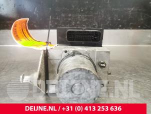 Gebruikte ABS Pomp Volkswagen Crafter 2.5 TDI 30/32/35 Prijs € 181,50 Inclusief btw aangeboden door van Deijne Onderdelen Uden B.V.