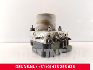Peugeot Boxer ABS Pomp O195349 foto 2