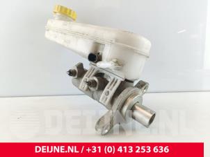 Gebruikte Hoofdremcilinder Peugeot Boxer (U9) 2.2 HDi 130 Euro 5 Prijs € 42,35 Inclusief btw aangeboden door van Deijne Onderdelen Uden B.V.