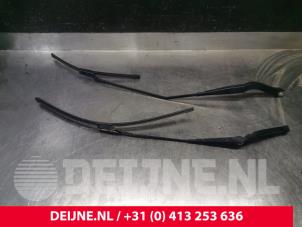 Opel Vivaro Scheibenwischerarm-Set O195559 foto 2
