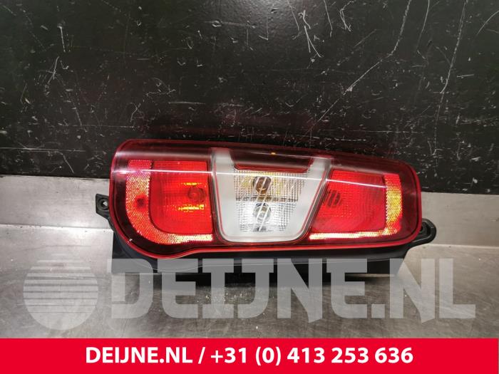 Citroen Berlingo Achterlicht links O195877