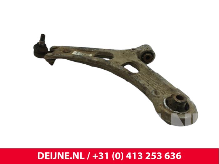Citroen Berlingo Draagarm onder links-voor O195886