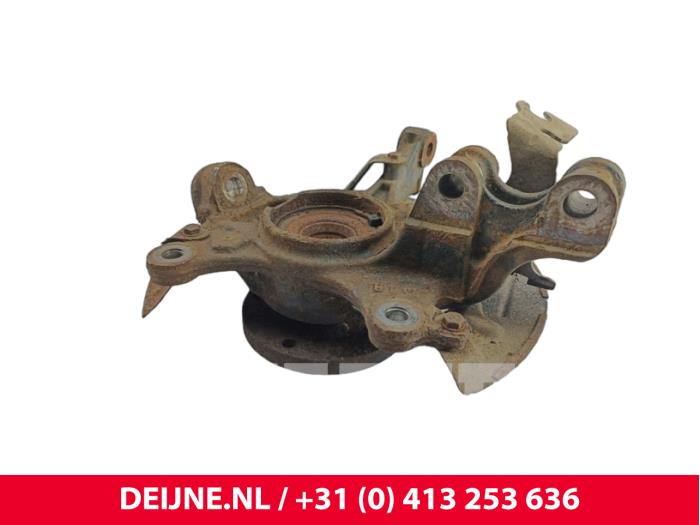 Citroen Berlingo Fusee links-voor O195891