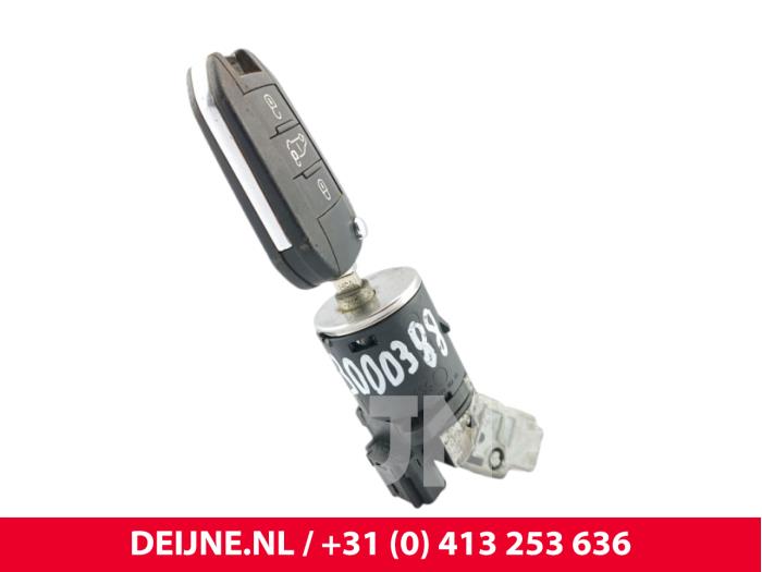 Citroen Berlingo Kontaktslot+Sleutel O195898
