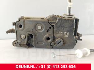 Citroen Berlingo Sliding door lock mechanism, right O195917 photo 3