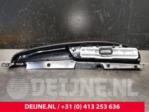 Mercedes Viano Achterlicht links O9990001989 foto 2