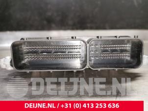 Volvo V70 Engine management computer O196135 photo 3