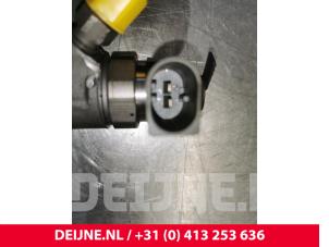 Mercedes Vito Injector (diesel) O196159 photo 3