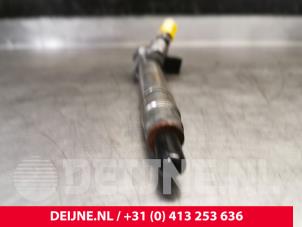 Mercedes Vito Injector (diesel) O196162 photo 2