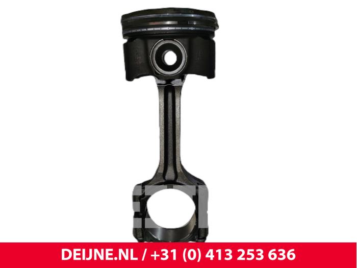 Gebruikte Zuiger Ford Transit Prijs € 121,00 Inclusief btw aangeboden door van Deijne Onderdelen Uden B.V.