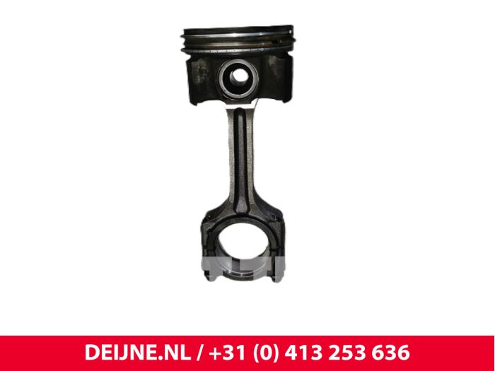 Gebruikte Zuiger Ford Transit Prijs € 72,60 Inclusief btw aangeboden door van Deijne Onderdelen Uden B.V.