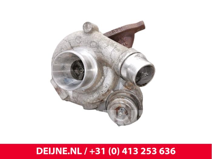 Opel Vivaro Turbo O196177