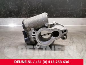 Opel Vivaro EGR valve O196181 photo 2