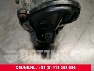 Opel Vivaro EGR valve O196181 photo 3