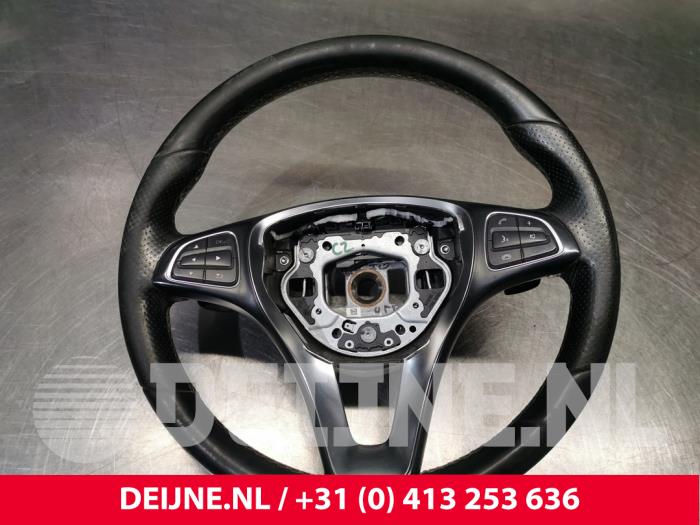 Stuurwiel van een Mercedes-Benz Vito (447.6) 2.2 114 CDI 16V 2015