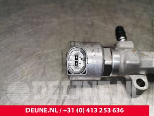 Volkswagen Caddy Einspritzdüse (Einspritzer) O196296 foto 3