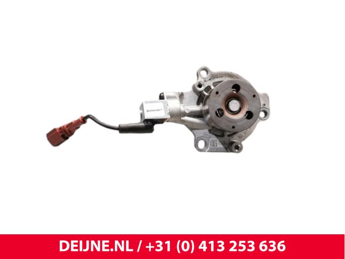 Gebruikte Waterpomp Volkswagen Caddy IV 2.0 TDI 75 Prijs € 42,35 Inclusief btw aangeboden door van Deijne Onderdelen Uden B.V.
