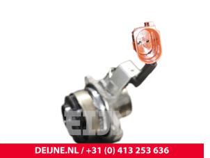 Volkswagen Caddy Wasserpumpe O196305 foto 3