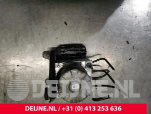 Gebruikte ABS Pomp Volkswagen Caddy IV 2.0 TDI 102 Prijs € 272,25 Inclusief btw aangeboden door van Deijne Onderdelen Uden B.V.