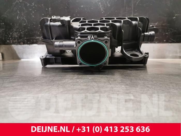 Gebruikte Inlaatspruitstuk Volvo XC60 Prijs € 175,00 Margeregeling aangeboden door van Deijne Onderdelen Uden B.V.