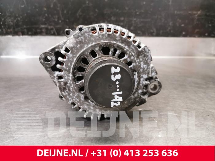Gebruikte Dynamo Renault Maxity 3.0 DCI 150.35 Prijs € 151,25 Inclusief btw aangeboden door van Deijne Onderdelen Uden B.V.