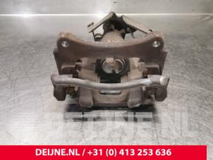 Gebruikte Remklauw (Tang) links-achter Ford Transit 2.2 TDCi 16V Prijs € 54,45 Inclusief btw aangeboden door van Deijne Onderdelen Uden B.V.