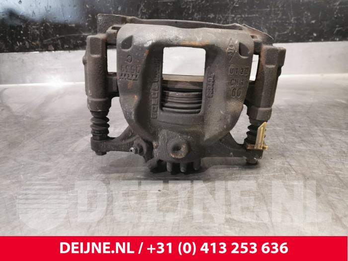 Fiat Talento Remklauw (Tang) links-voor O197026