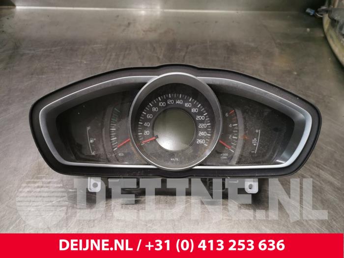 Volvo V40 Tacho - Kombiinstrument KM O197090