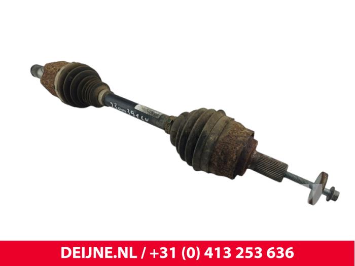 Volvo V40 Aandrijfas links-voor O197157