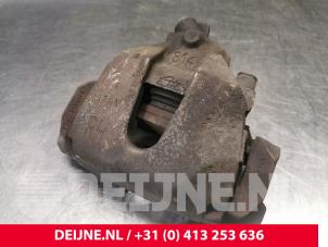 Volvo V40 Front brake calliper, right O197281 photo 2