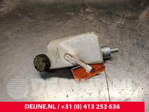 Gebruikte Hoofdremcilinder Volvo C70 (MC) 2.5 T5 20V Prijs € 45,00 Margeregeling aangeboden door van Deijne Onderdelen Uden B.V.