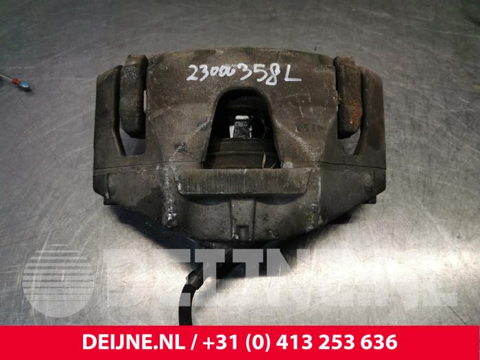Volvo C70 Remklauw (Tang) links-voor O197434