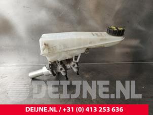 Citroen Jumpy Master cylinder O197548 photo 2