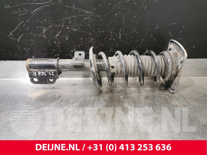 Citroen Jumpy Stoßdämpferstrebe rechts vorne O197527